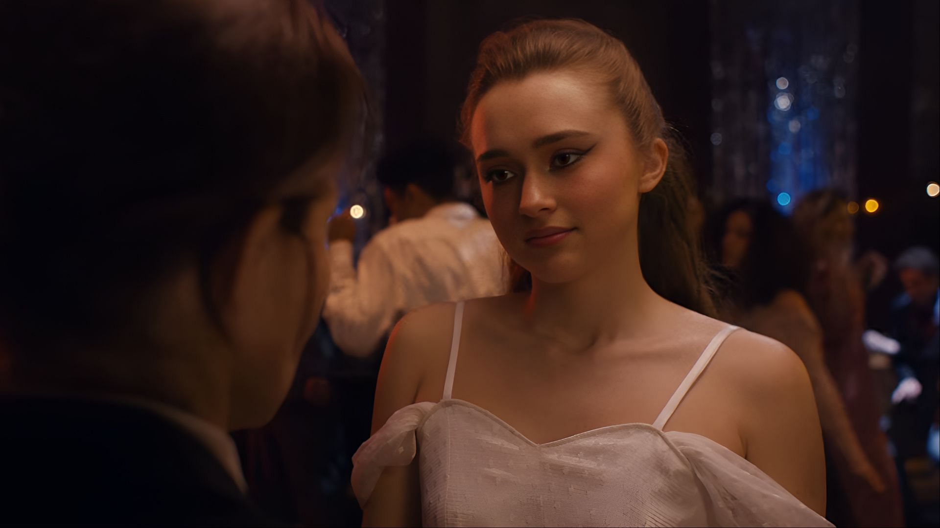 Lori Granger gathers her thoughts before heading to prom, determined to rise above her past in Fear Street: Prom Queen (Image via Netflix)